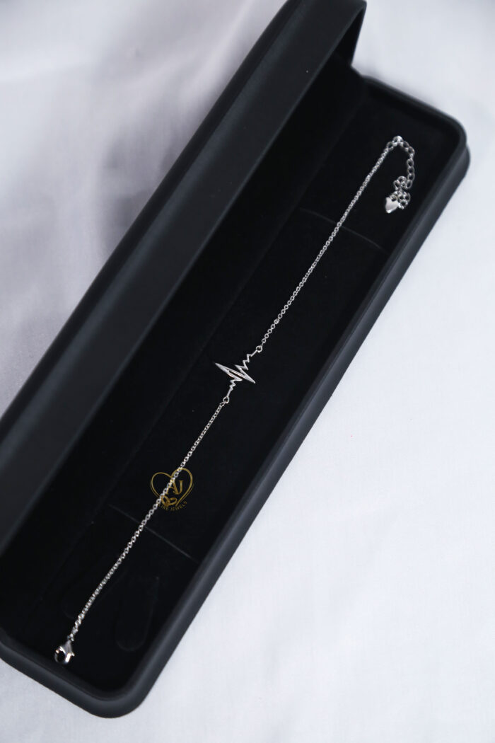 Silver Pulse Chain Bracelet - Image 3