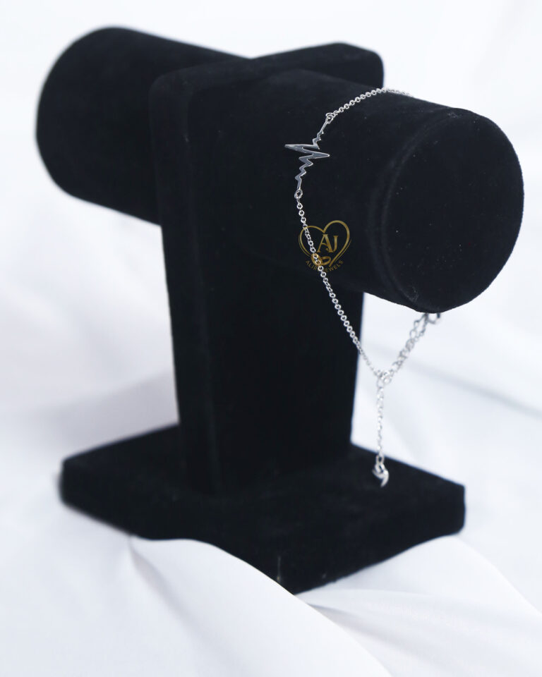 Silver zigzag heartbeat chain bracelet unisex Minimal silver chain bracelet modern design Trendy unisex bracelet with anti-tarnish warranty