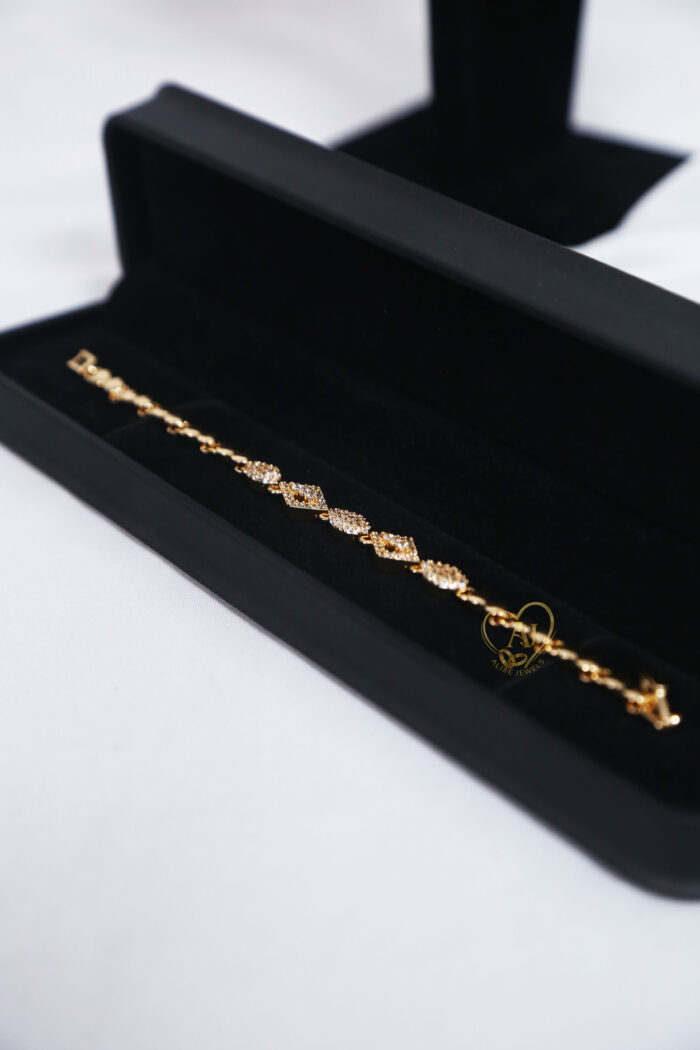 Gold-Plated Diamond-Cut Zircon Bracelet - Image 3