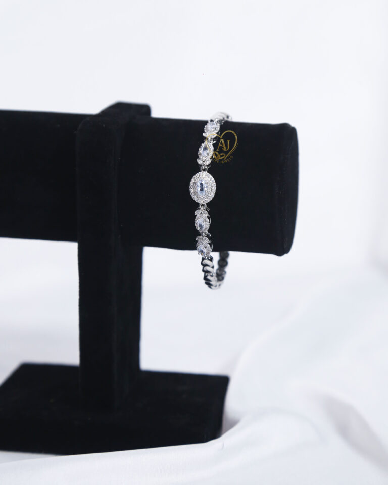 Royal oval zircon bracelet for women Luxury oval zircon tennis bracelet Elegant silver zircon bracelet with warranty