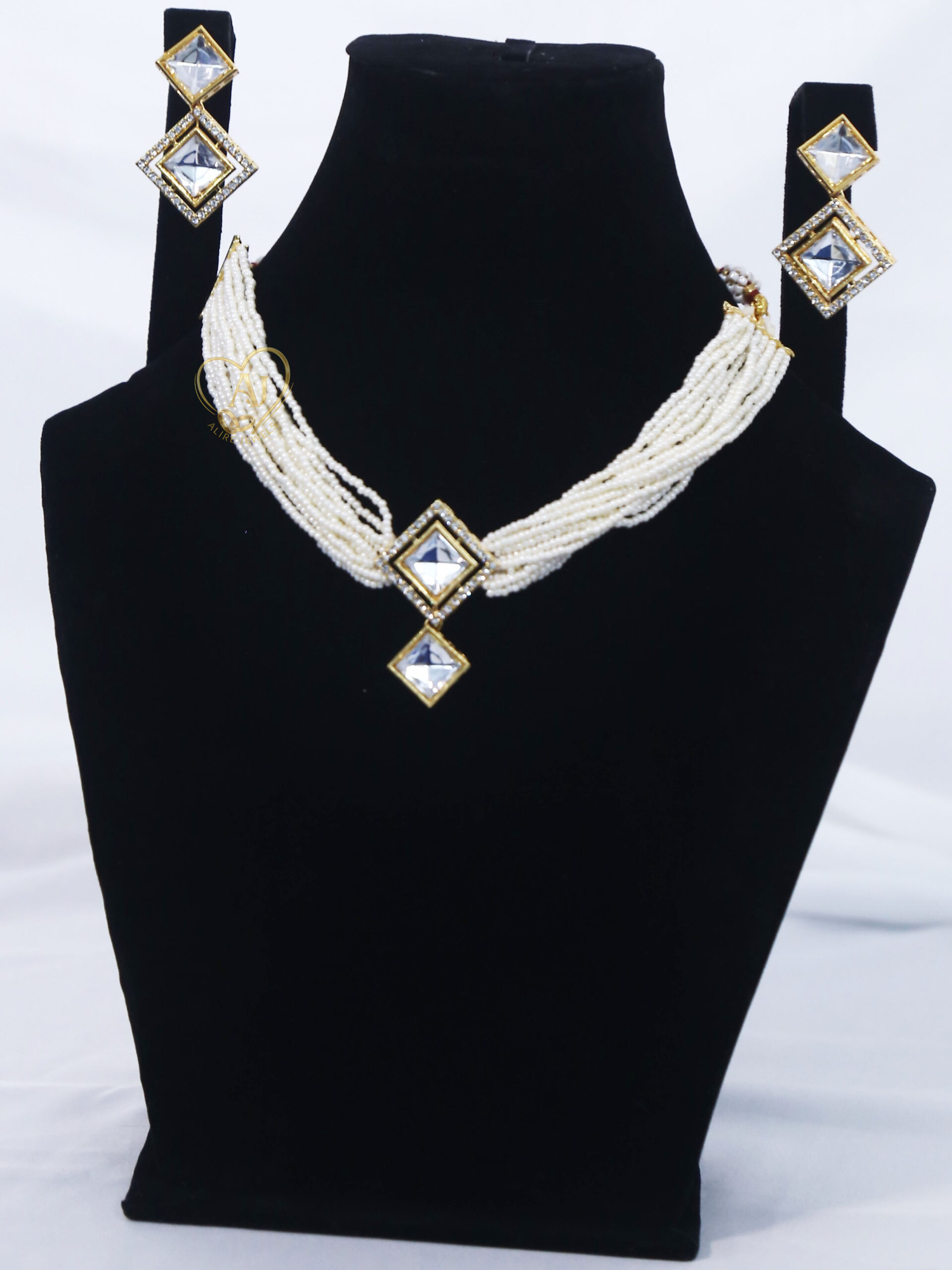 CS2 Pearl choker with square zircon centerpiece Multi-strand pearl necklace bridal set Luxury square zircon and pearl choker with earrings