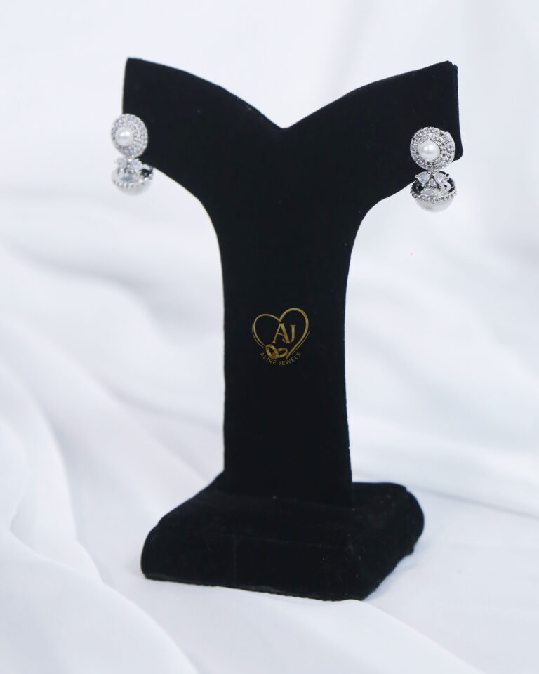 Pearl drop earrings with zircon stones Bridal pearl earrings with zircon detailing Elegant pearl & silver drop earrings