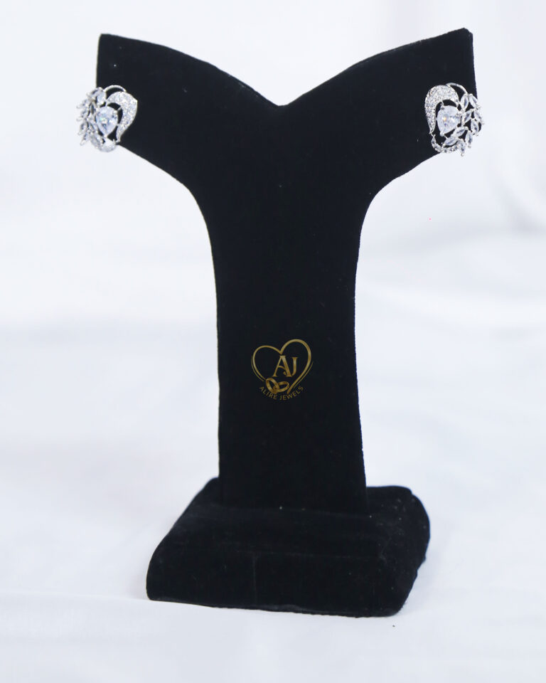 Silver zircon leaf stud earrings Round zircon leaf motif earrings Elegant daily wear zircon stud earrings