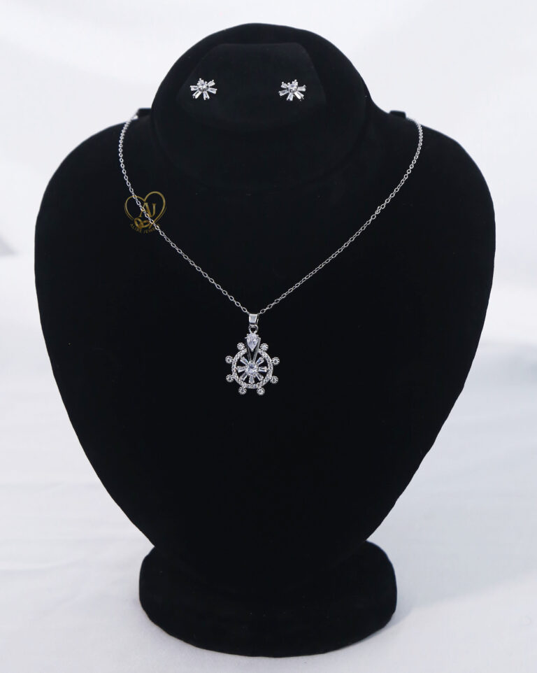 Snowflake Radiance Zircon Pendant & Earrings Set – Winter Jewelry Luxury zircon snowflake design necklace and earrings set Gold plated zircon snowflake jewelry with anti-tarnish warranty