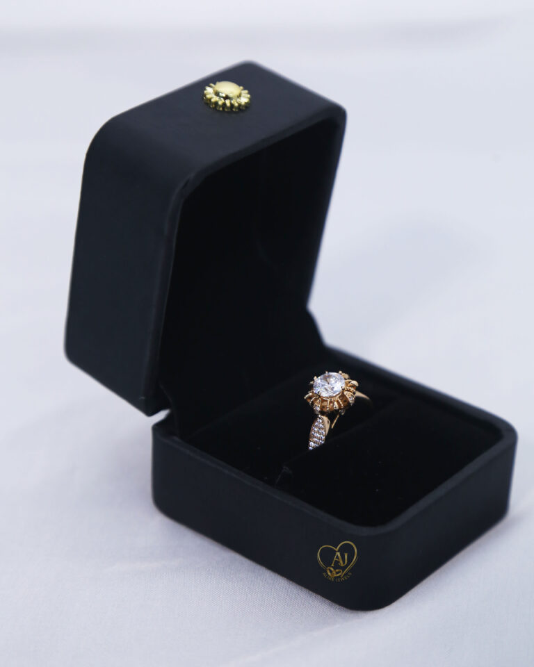 Gold plated solitaire zircon crown ring Engagement style zircon solitaire ring Elegant gold-plated zircon ring for women