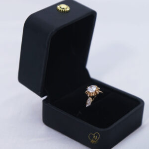 Gold plated solitaire zircon crown ring Engagement style zircon solitaire ring Elegant gold-plated zircon ring for women